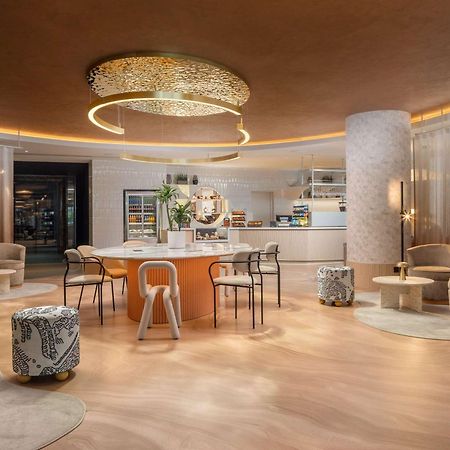 Mercure London Earls Court Екстериор снимка