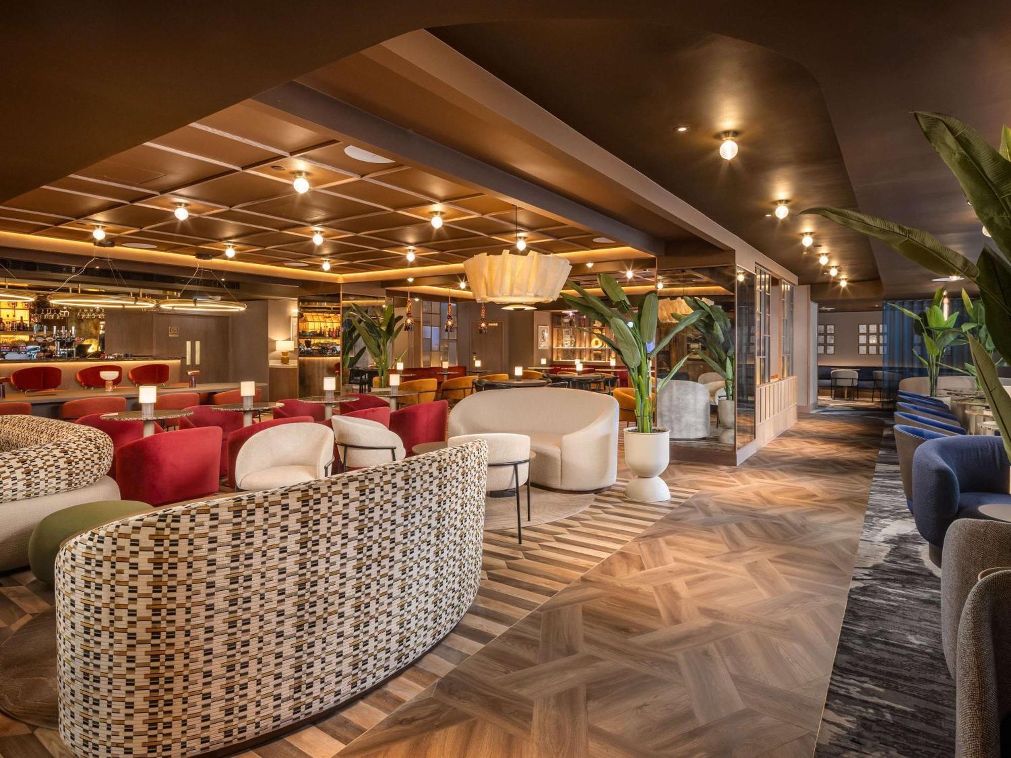 Mercure London Earls Court Екстериор снимка
