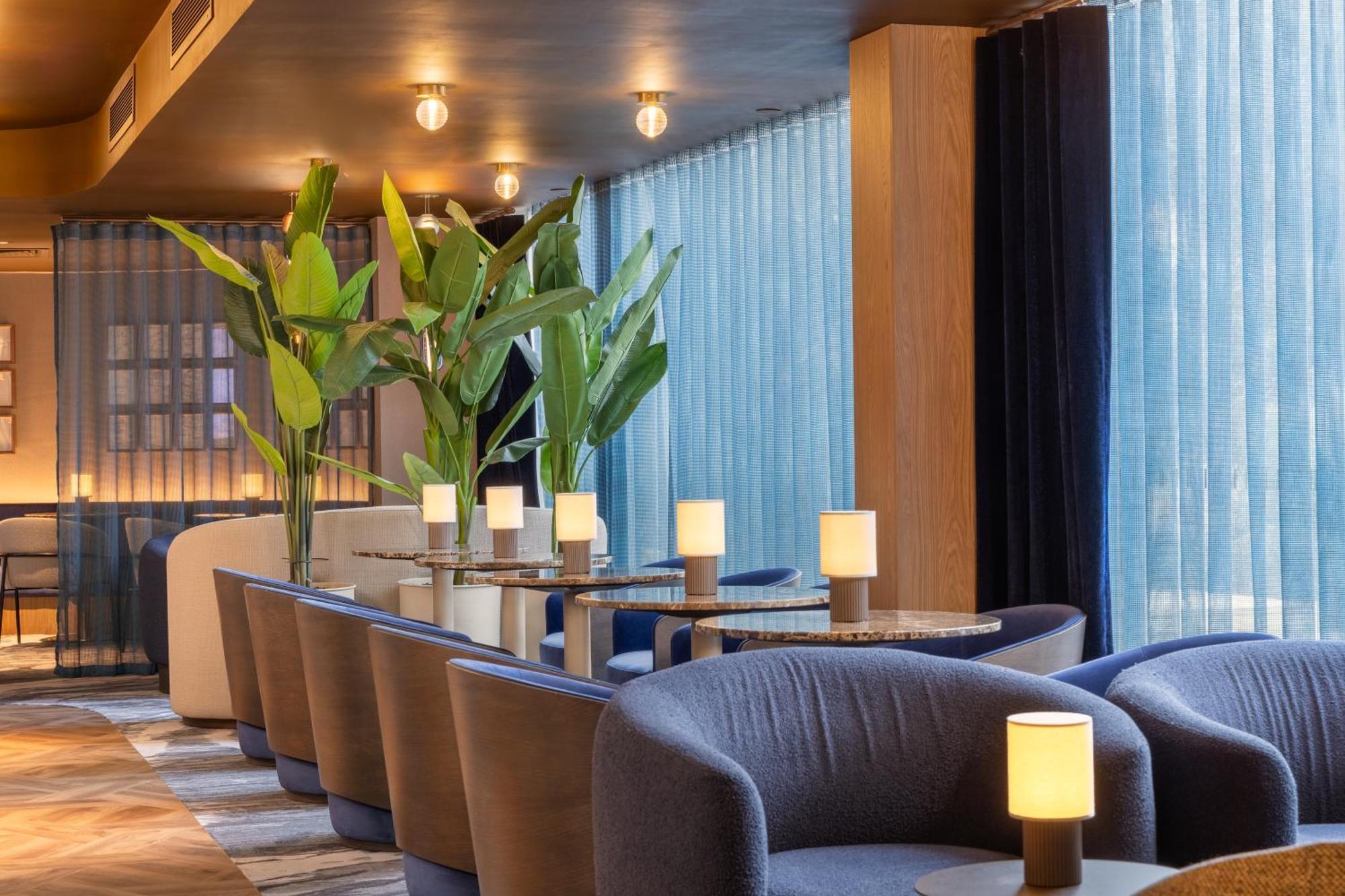 Mercure London Earls Court Екстериор снимка