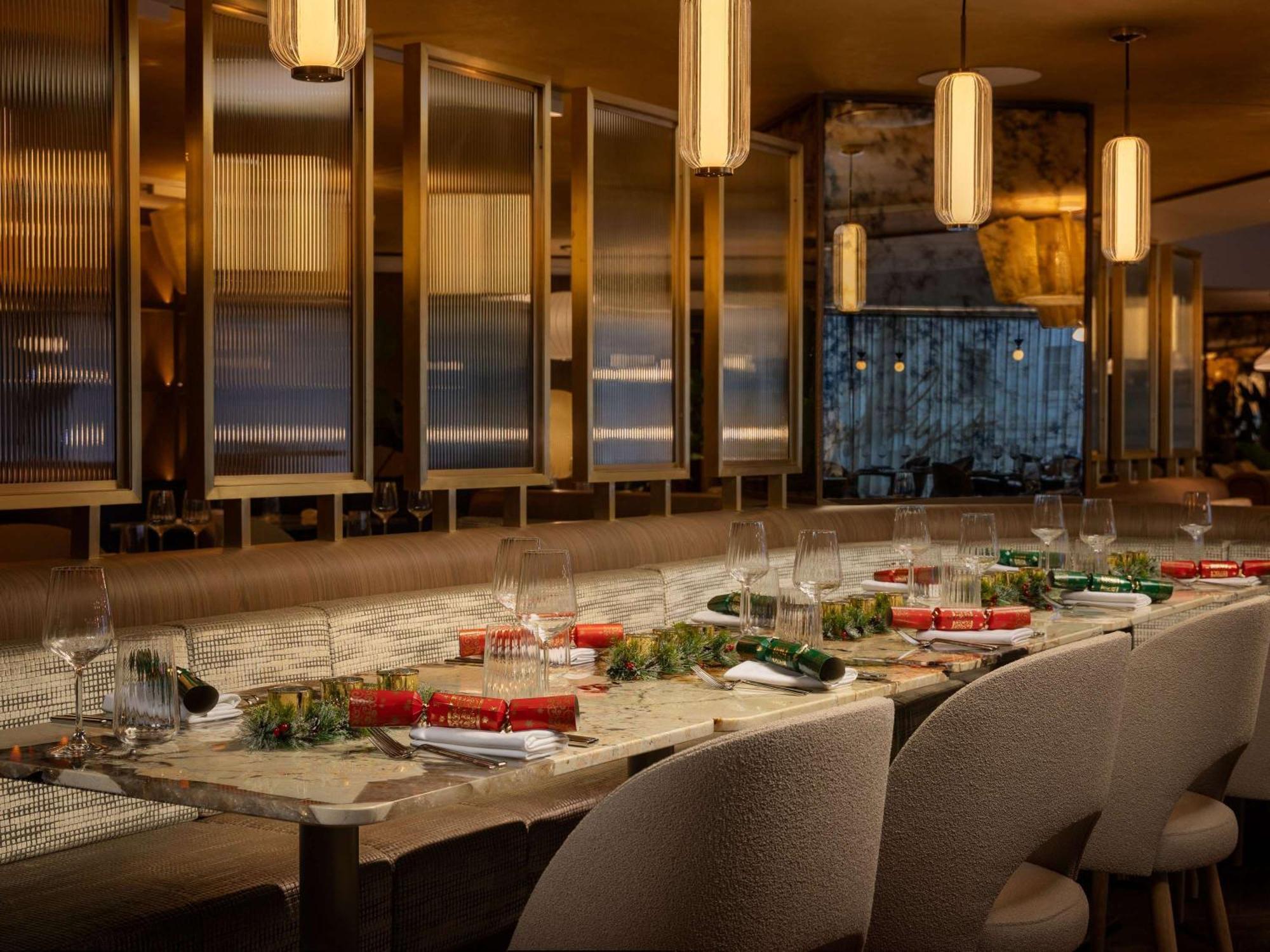 Mercure London Earls Court Екстериор снимка